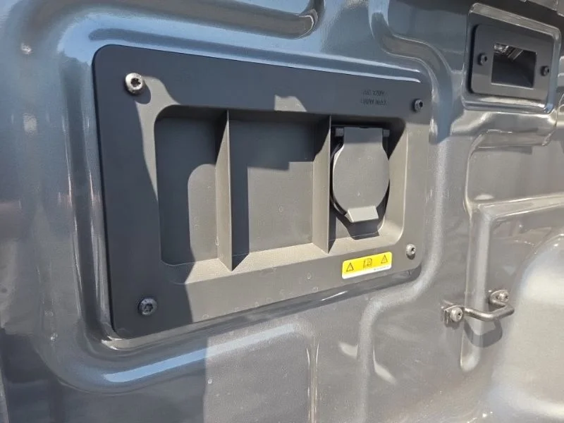 New 2026 Carbonized Gray Metallic Ford XLT image 11