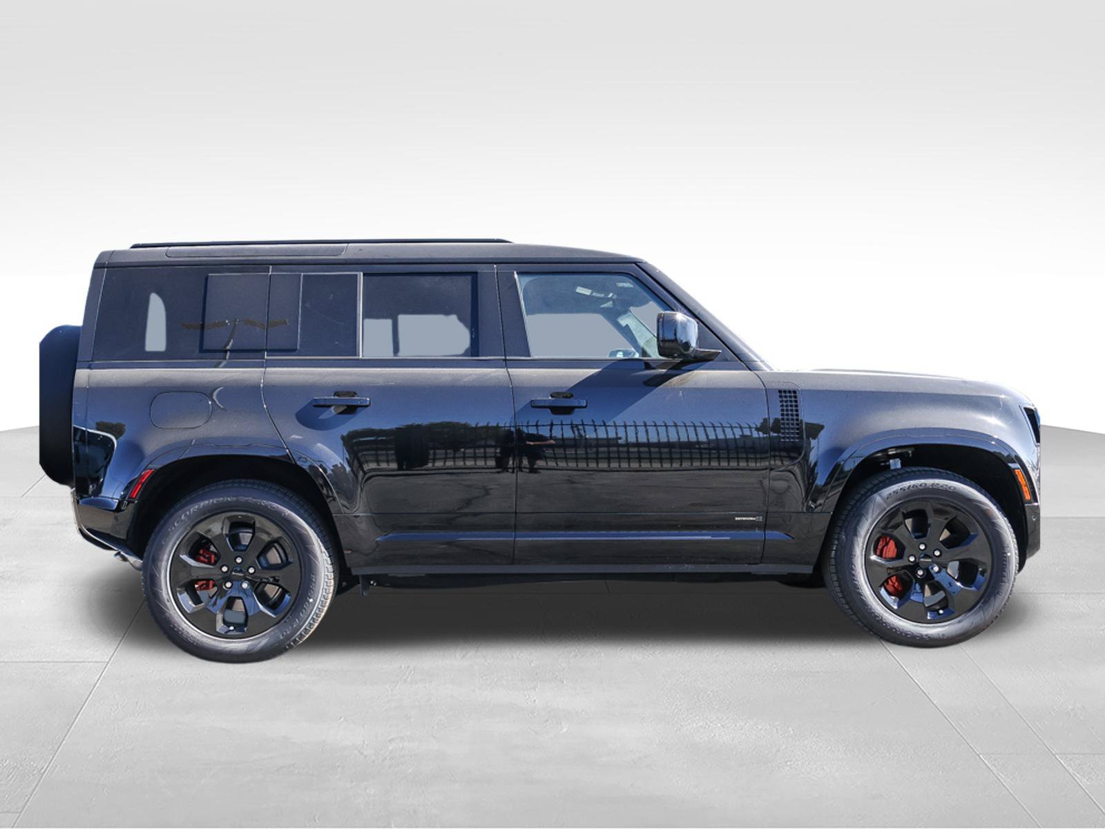 New 2026 Santorini Black Land Rover X image 4
