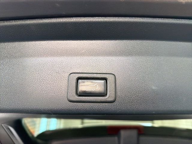 Used 2019 Magnetite Gray Metallic Subaru Touring image 9