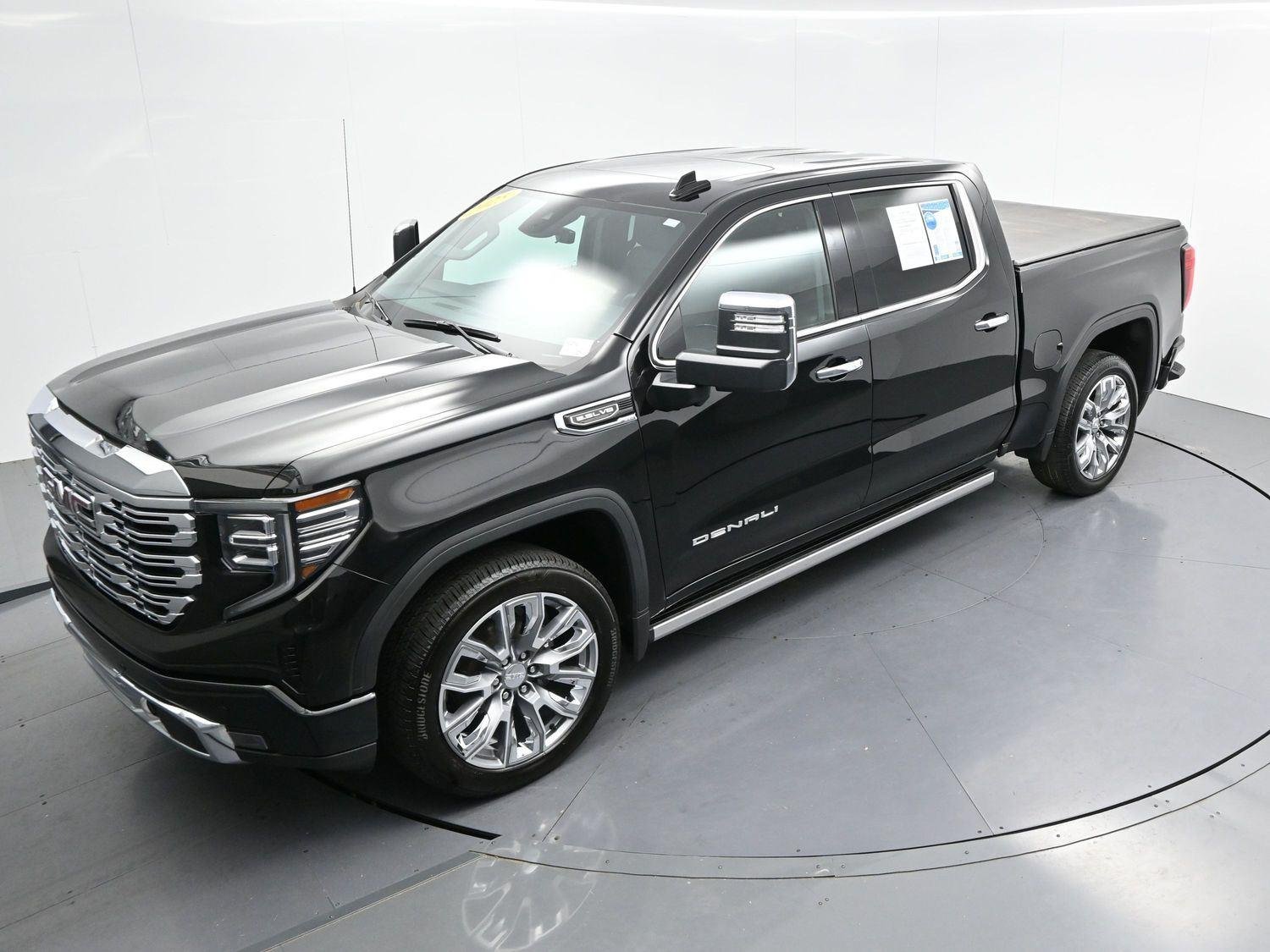 Used 2025 Onyx Black GMC Denali image 42