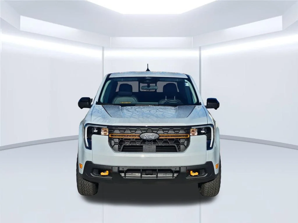 New 2026 Space White Metallic Ford Tremor® image 17