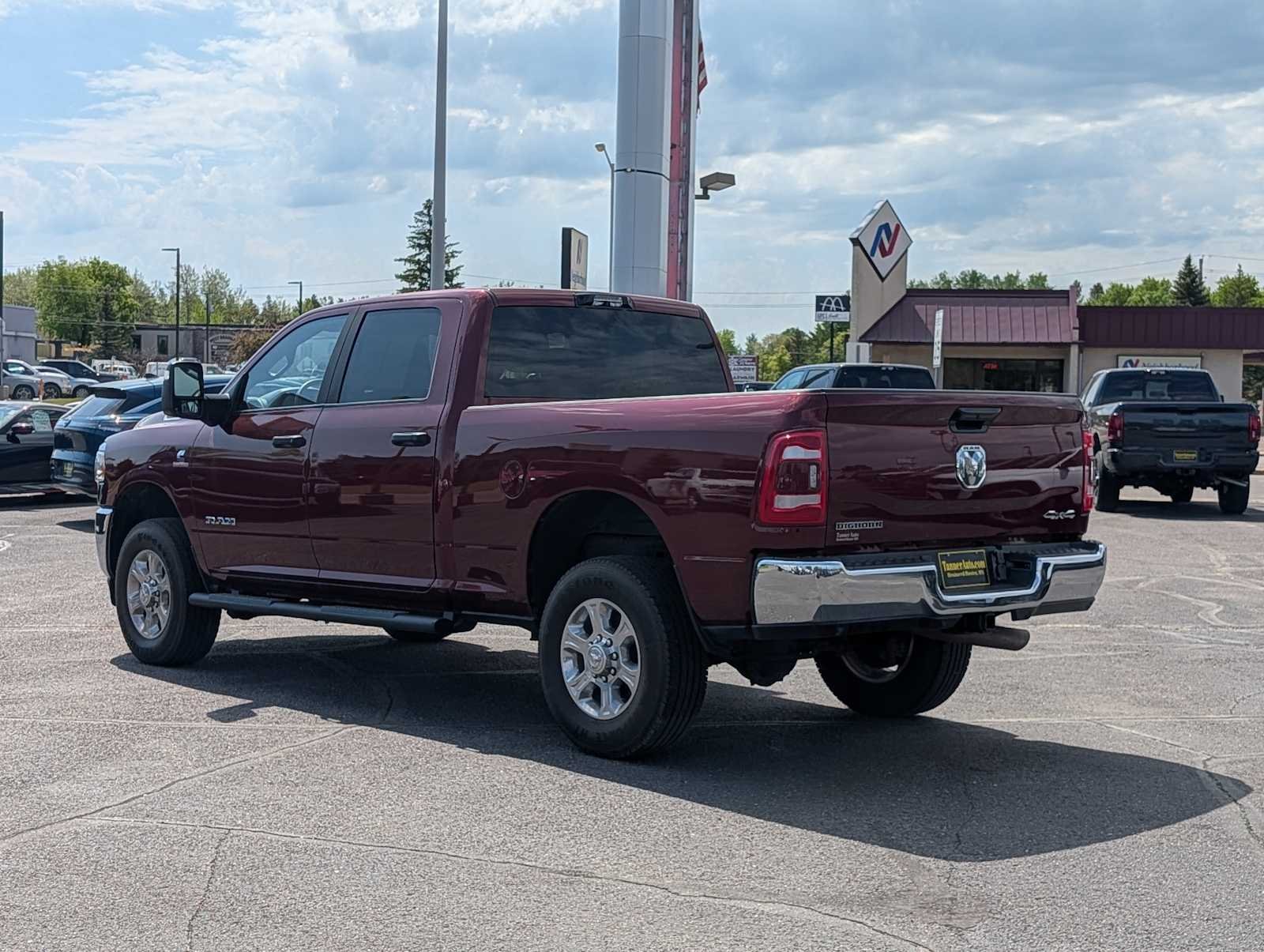 Used 2023 Delmonico Red Pearlcoat Ram Big Horn image 5