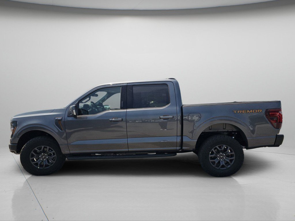 New 2026 Carbonized Gray Metallic Ford Tremor image 25