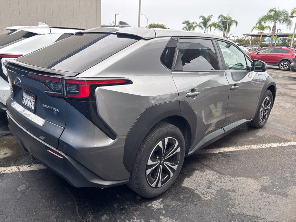 Used 2023 Carbon Subaru Premium image 7