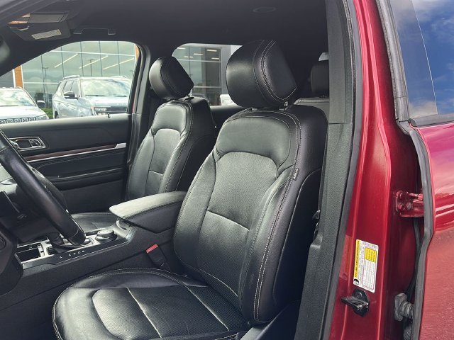 Used 2017 Red Ford Limited image 11