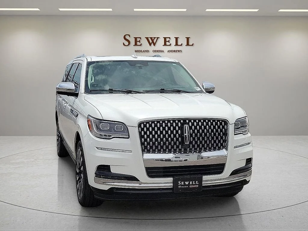 Used 2022  Lincoln Black Label image 7