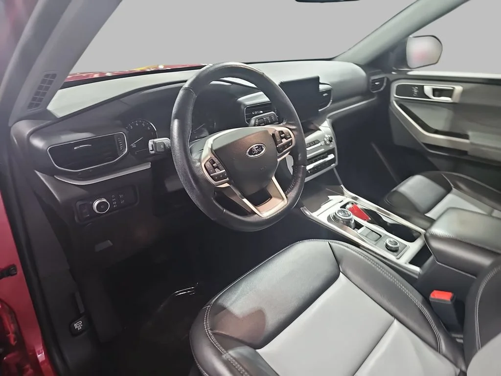 Used 2022 Red Ford XLT image 22
