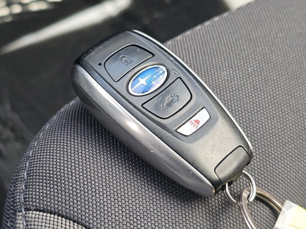Used 2025 Ice Silver Metallic Subaru Premium image 36