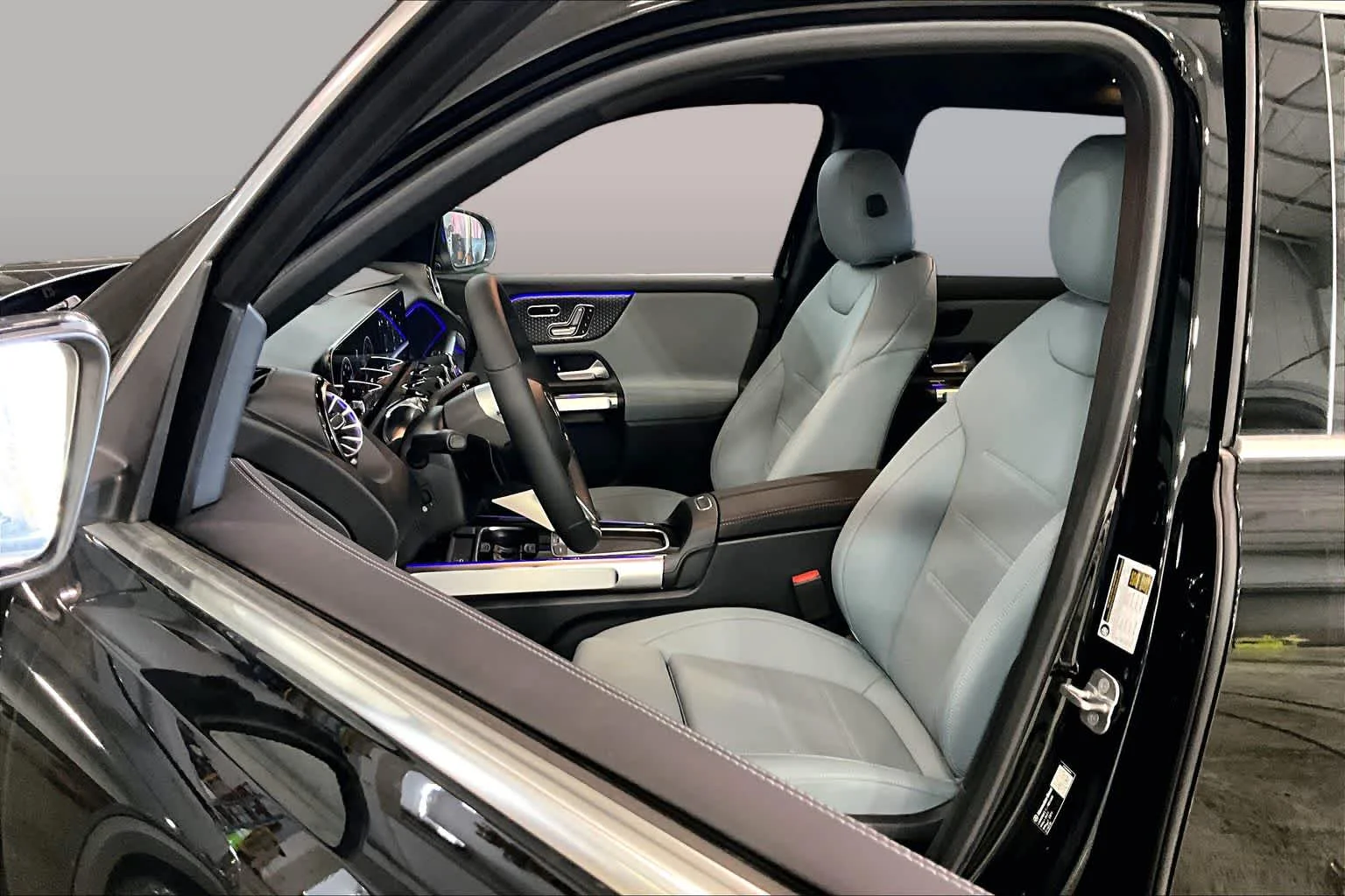 New 2026 Night Black Mercedes-Benz GLB 250 image 14