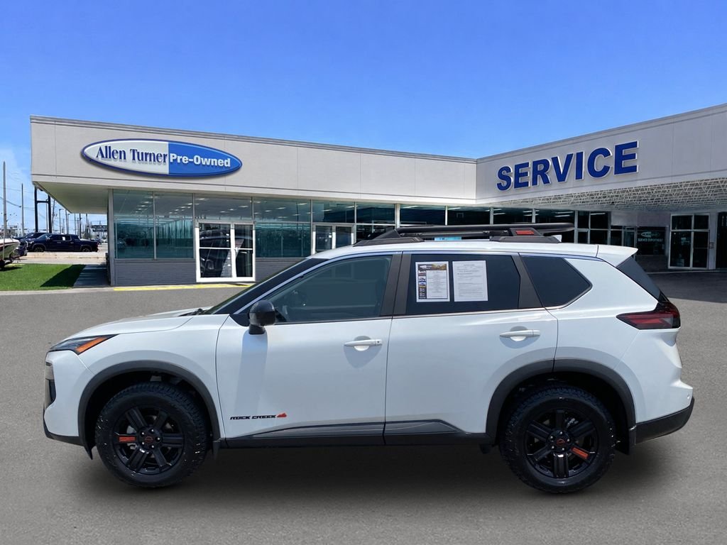 Used 2025 Everest White Pearl Nissan Rock Creek image 5