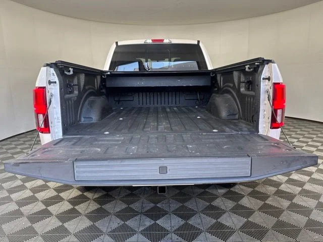 Used 2018 White Ford Lariat image 20