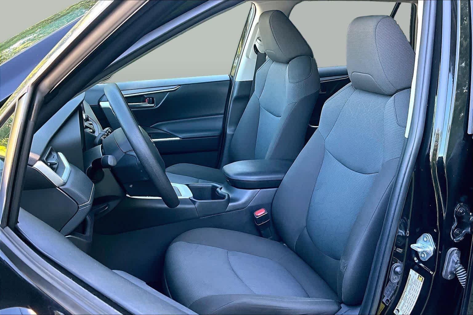 Used 2025 Midnight Black Metallic Toyota XLE image 8