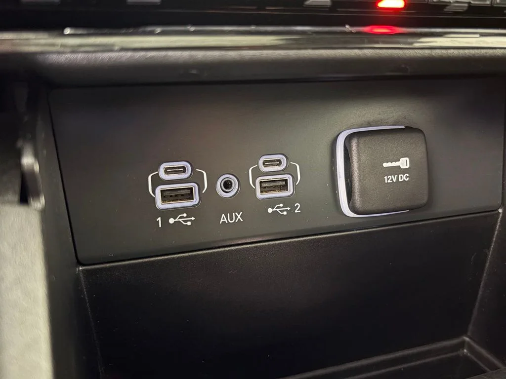 Used 2024 White Jeep 4xe image 30
