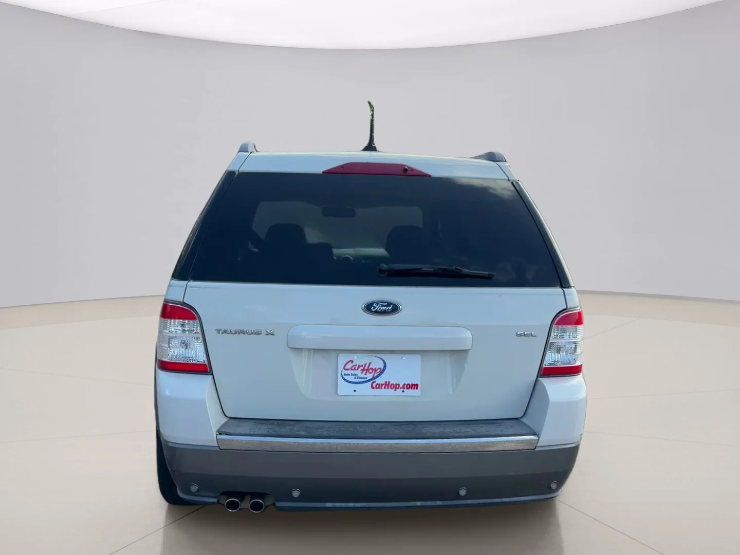 Used 2009 White Ford SEL image 4