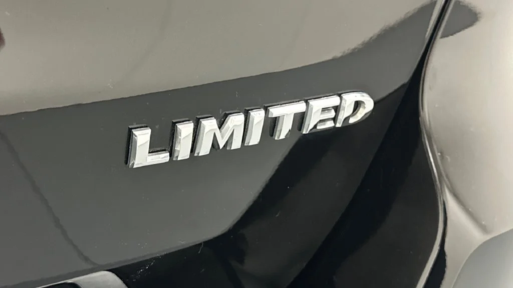 Used 2021 Black Jeep Limited image 20
