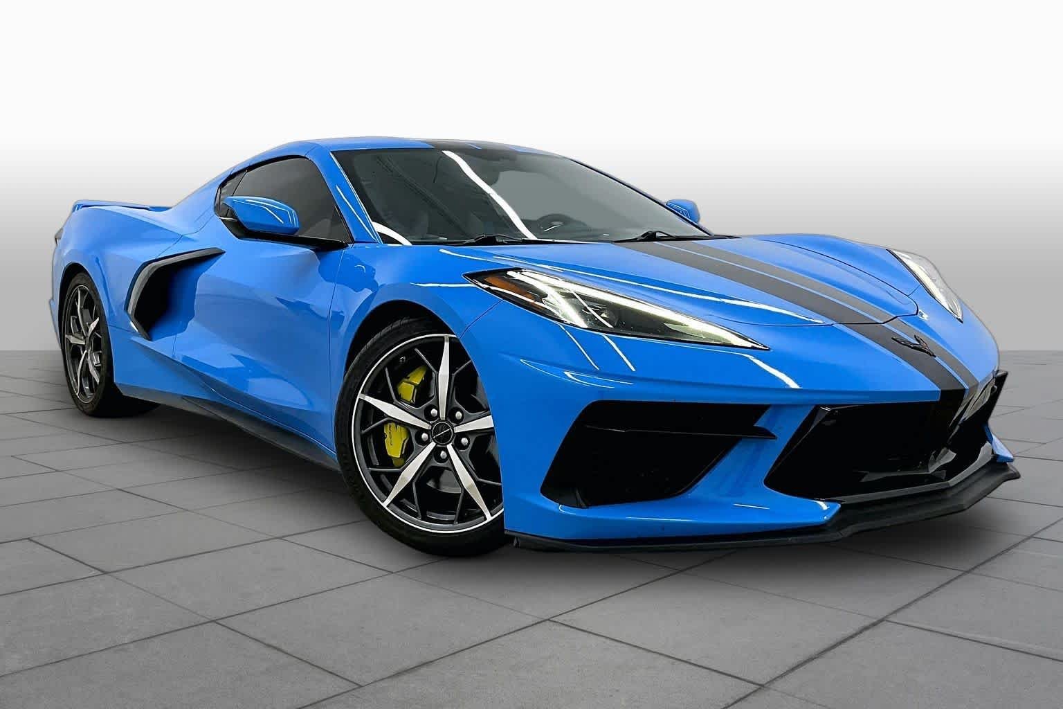 Used 2021 Rapid Blue Chevrolet 2LT image 3
