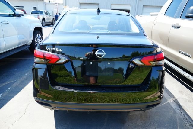 Used 2025 Black Nissan 1.6 SV image 12
