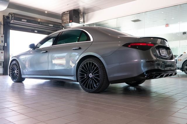 Certified Used 2022 Gray Mercedes-Benz S 580 image 6