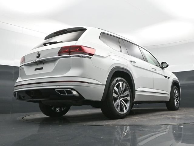 Used 2021 White Volkswagen 3.6L V6 SEL R-Line image 26