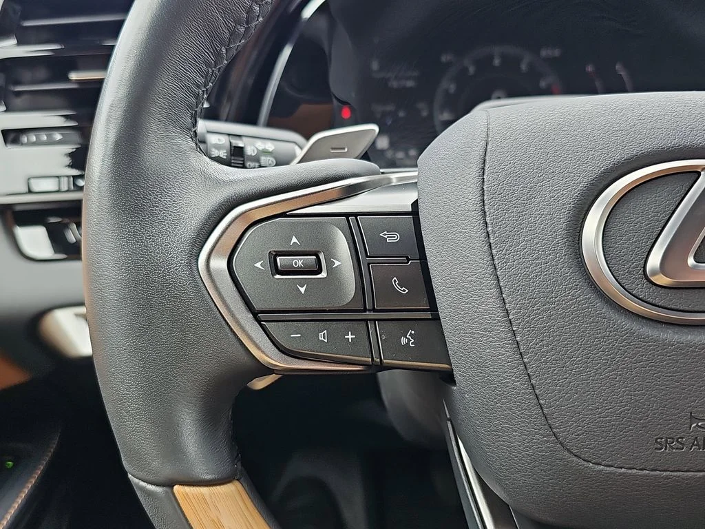 Used 2024 Black Lexus 350 Premium image 18