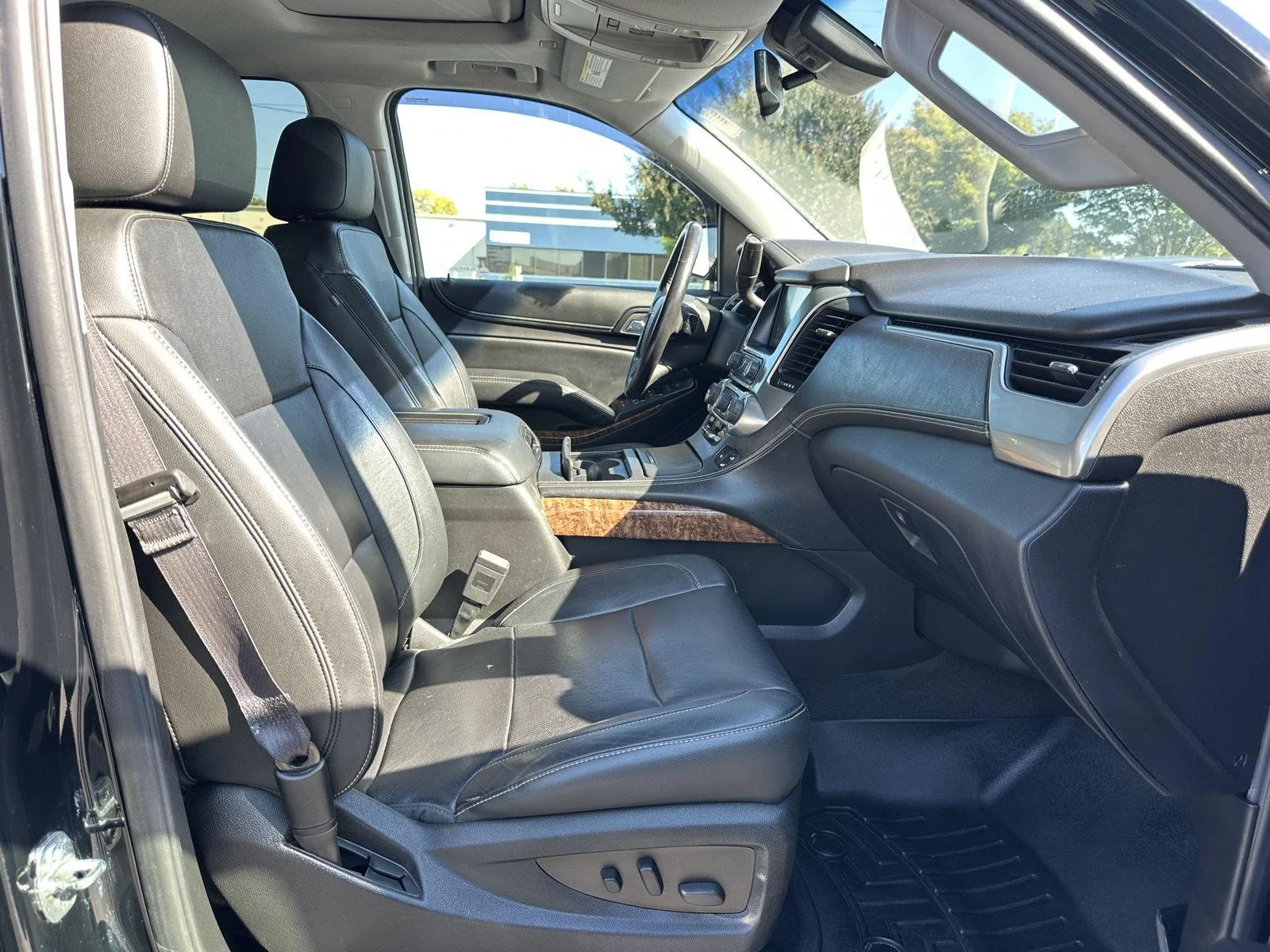 Used 2017 Black Chevrolet Premier image 16