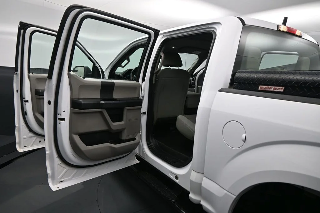 Used 2020 White Ford XL image 14