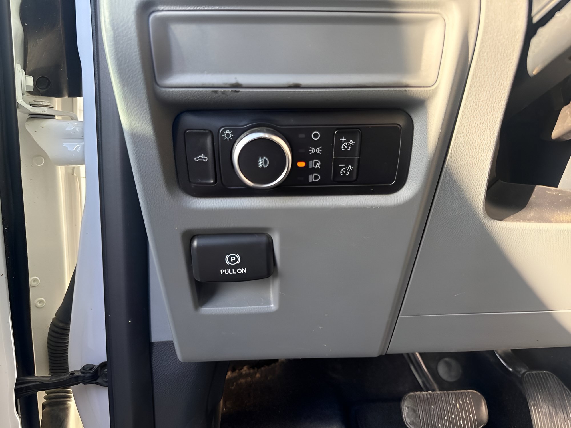 Used 2023 White Ford XLT image 24