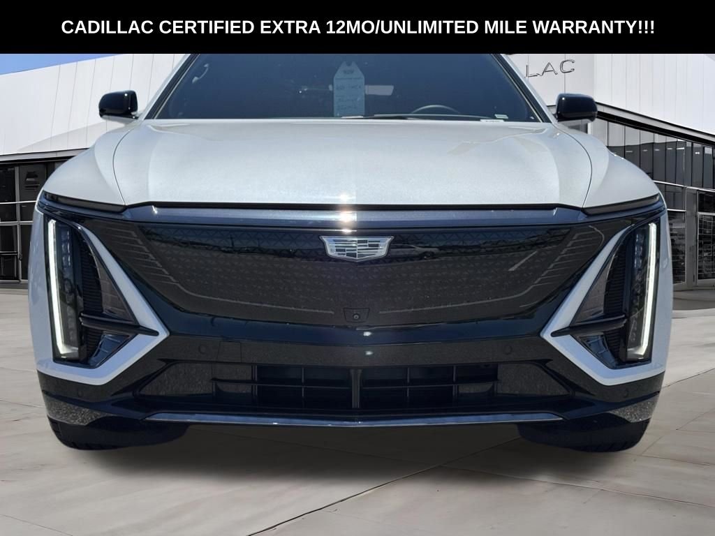 Used 2024 White Cadillac Sport image 4