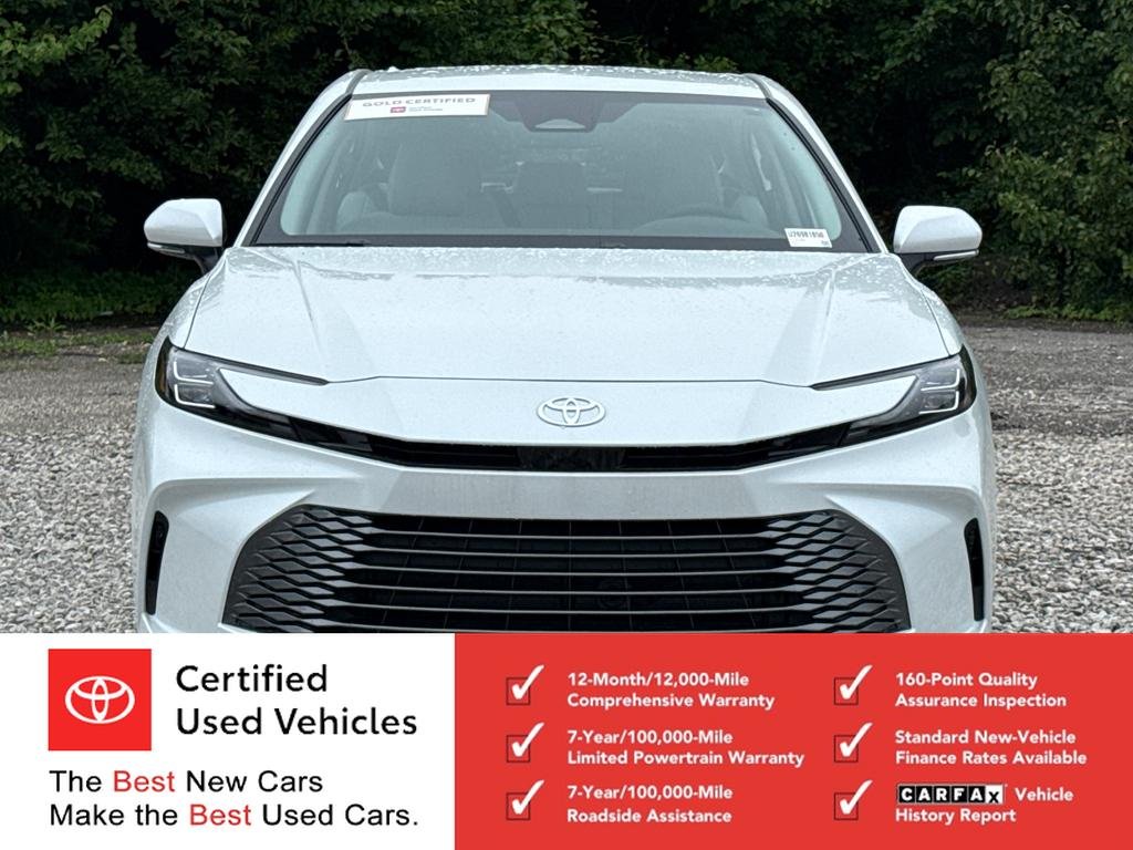 Used 2026 Wind Chill Pearl Toyota XLE image 8