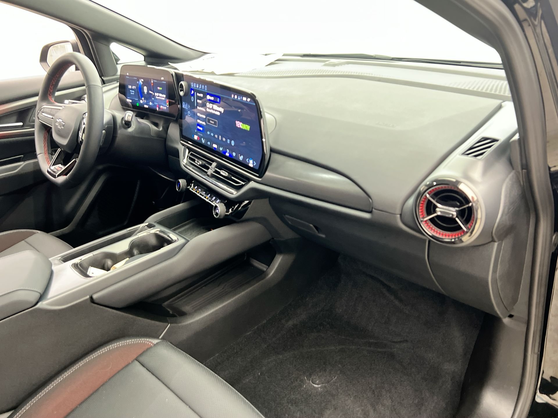 2026 Chevrolet Equinox EV RS - Photo 61