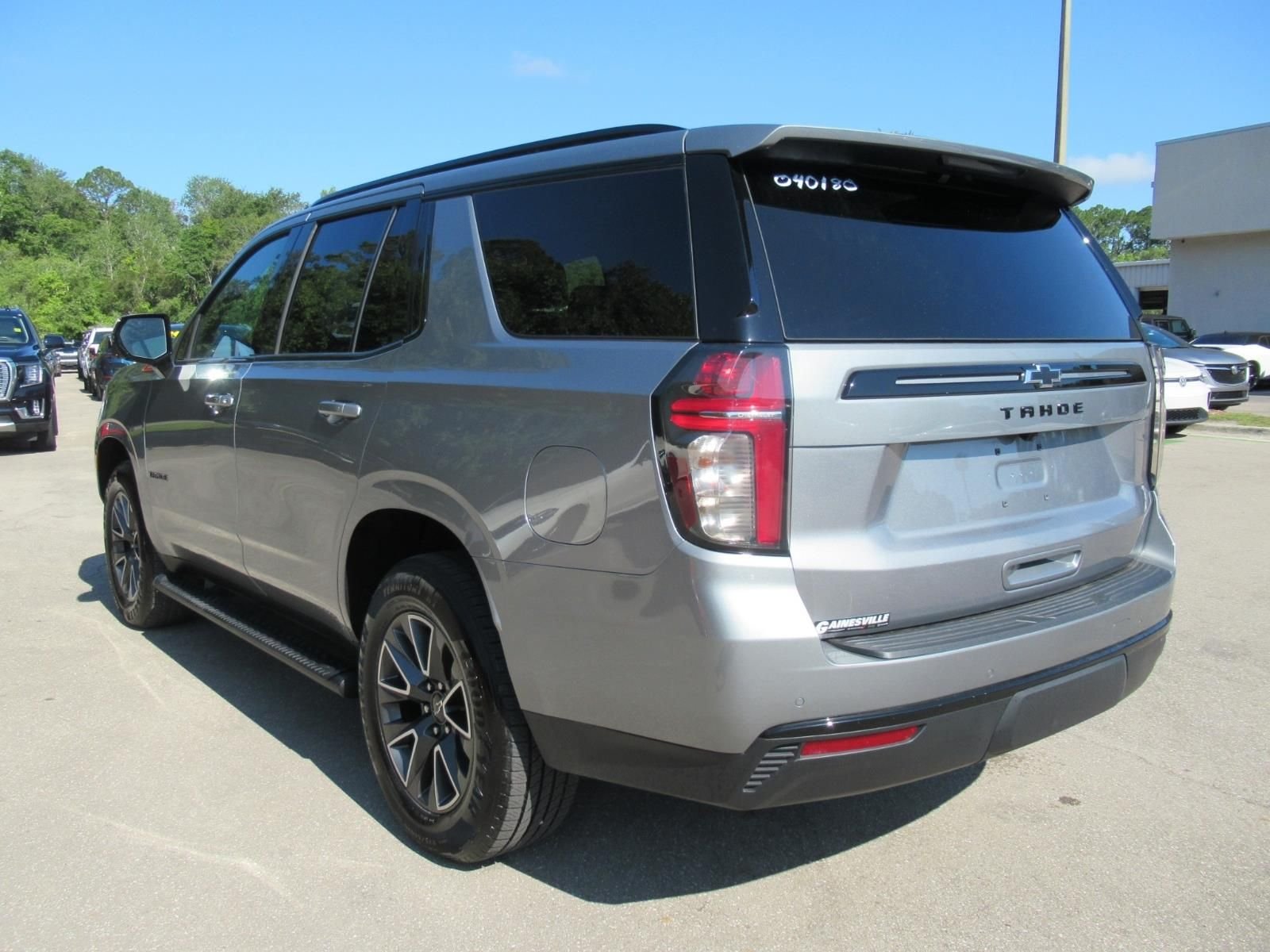 Used 2024 Gray Chevrolet Z71 image 5