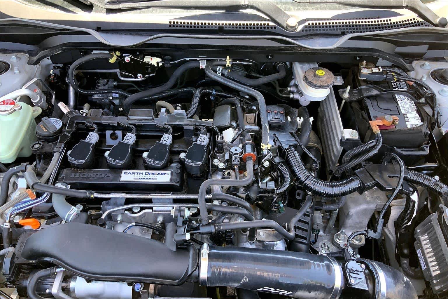 Used 2017 Modern Steel Metallic Honda Si image 32