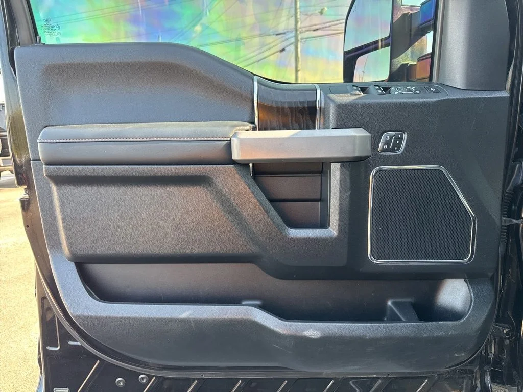2019 Ford F-450 Super Duty Platinum - Photo 34