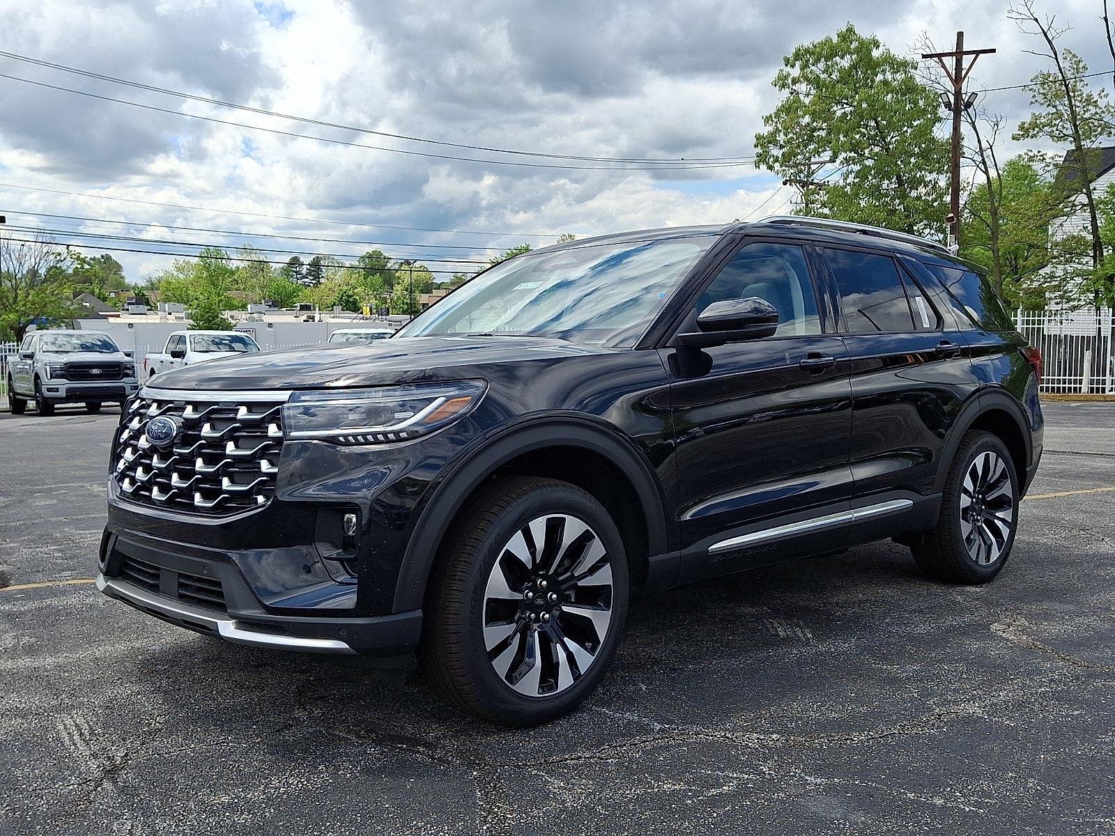 New 2026 Agate Black Metallic Ford Platinum™ image 2