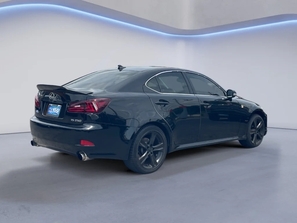 Used 2012 Obsidian Lexus Base image 17