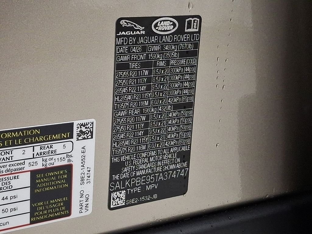 New 2026 Batumi Gold Premium Metallic Land Rover SE image 22