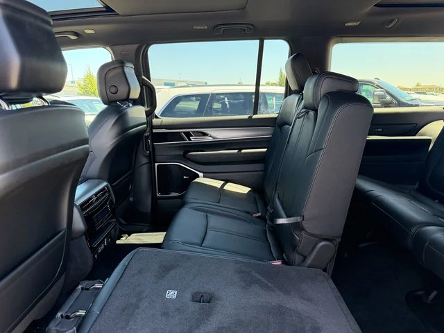 New 2026 High Gloss Black Jeep Limited Altitude image 24
