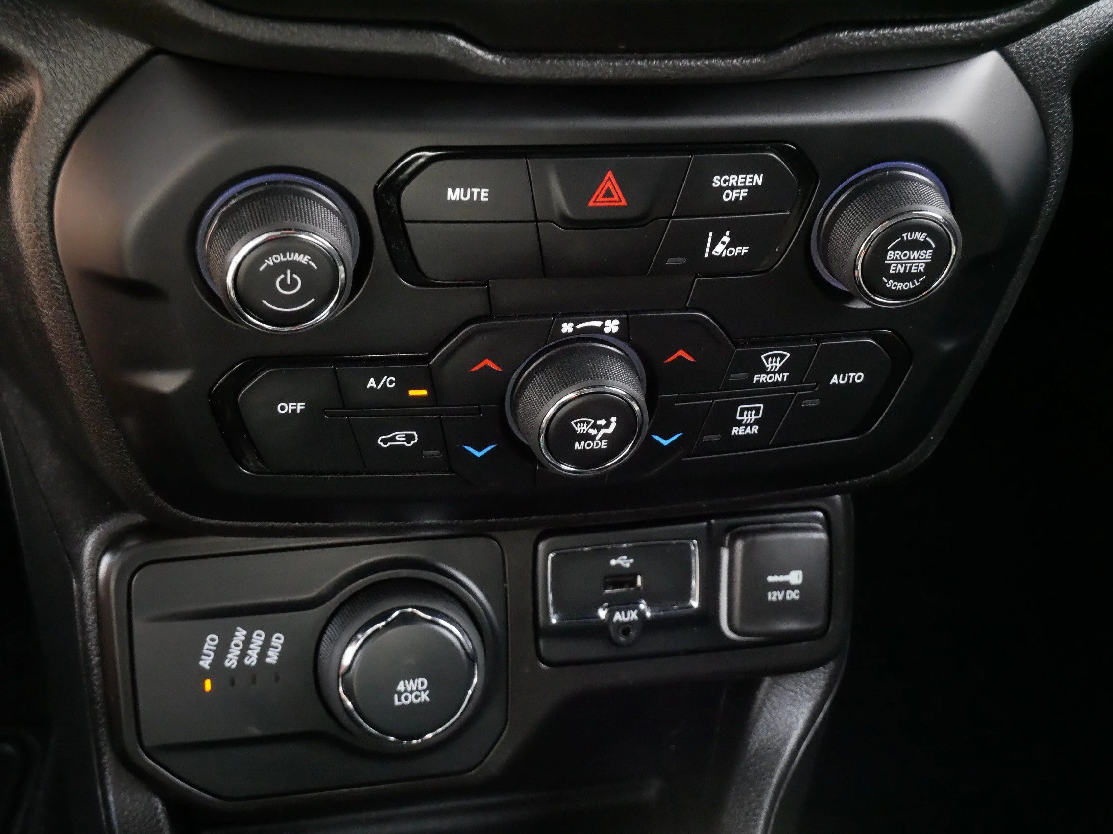 Used 2022 Sting-Gray Clearcoat Jeep Altitude image 23