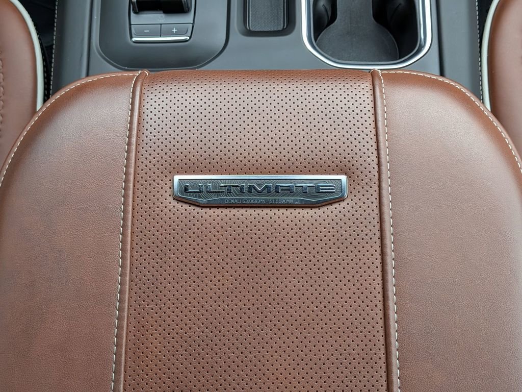 Used 2026 Black GMC Denali Ultimate image 29