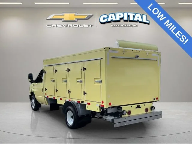 Used 2022 Yellow Ford CUTWY image 5