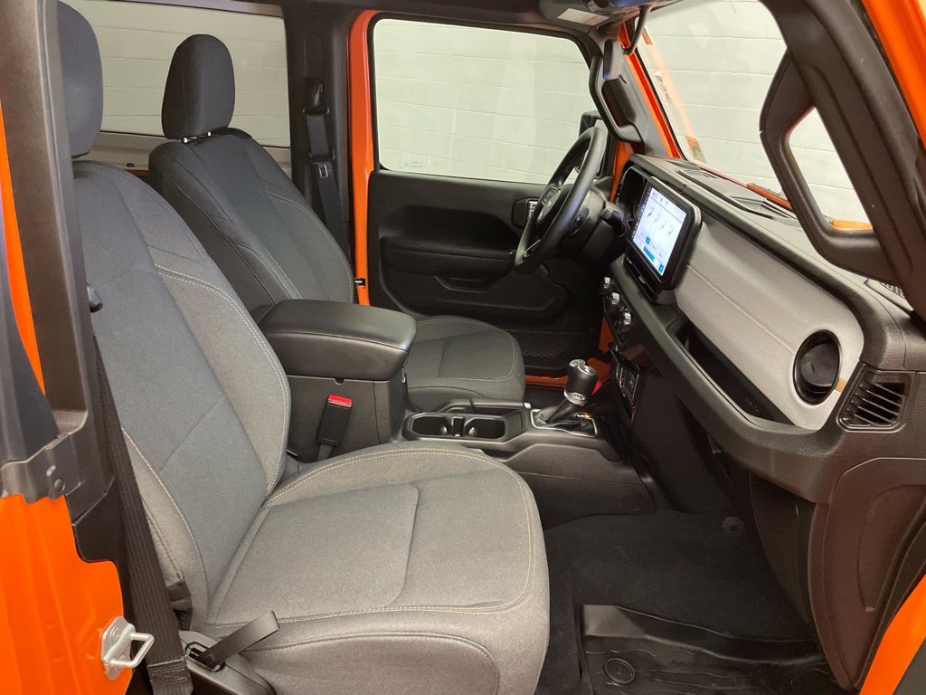 Certified Used 2025 Joose Jeep Sport image 21