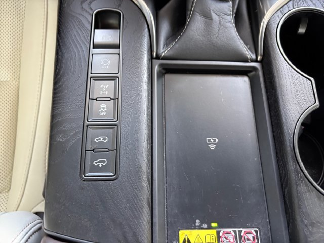 Used 2024 Silver Lexus 600 Luxury image 27