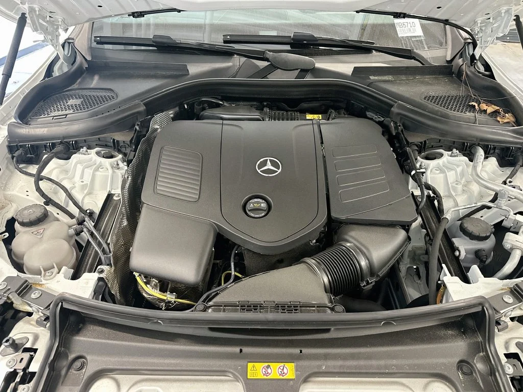Certified Used 2026 Polar White Mercedes-Benz GLC 300 image 31