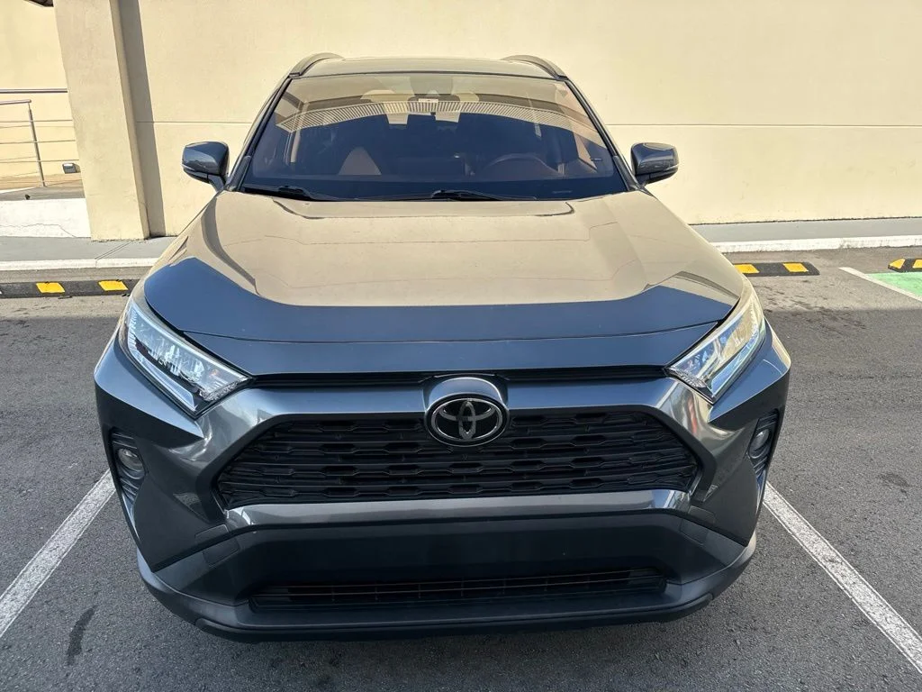 Used 2021 Gray Toyota XLE image 2