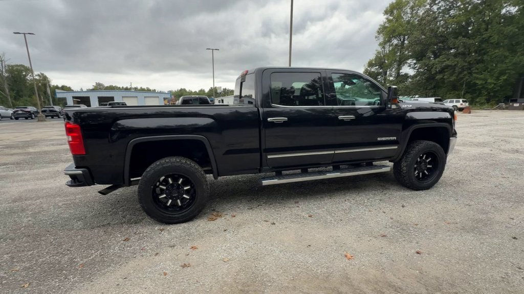 Used 2015 Black GMC SLT image 9