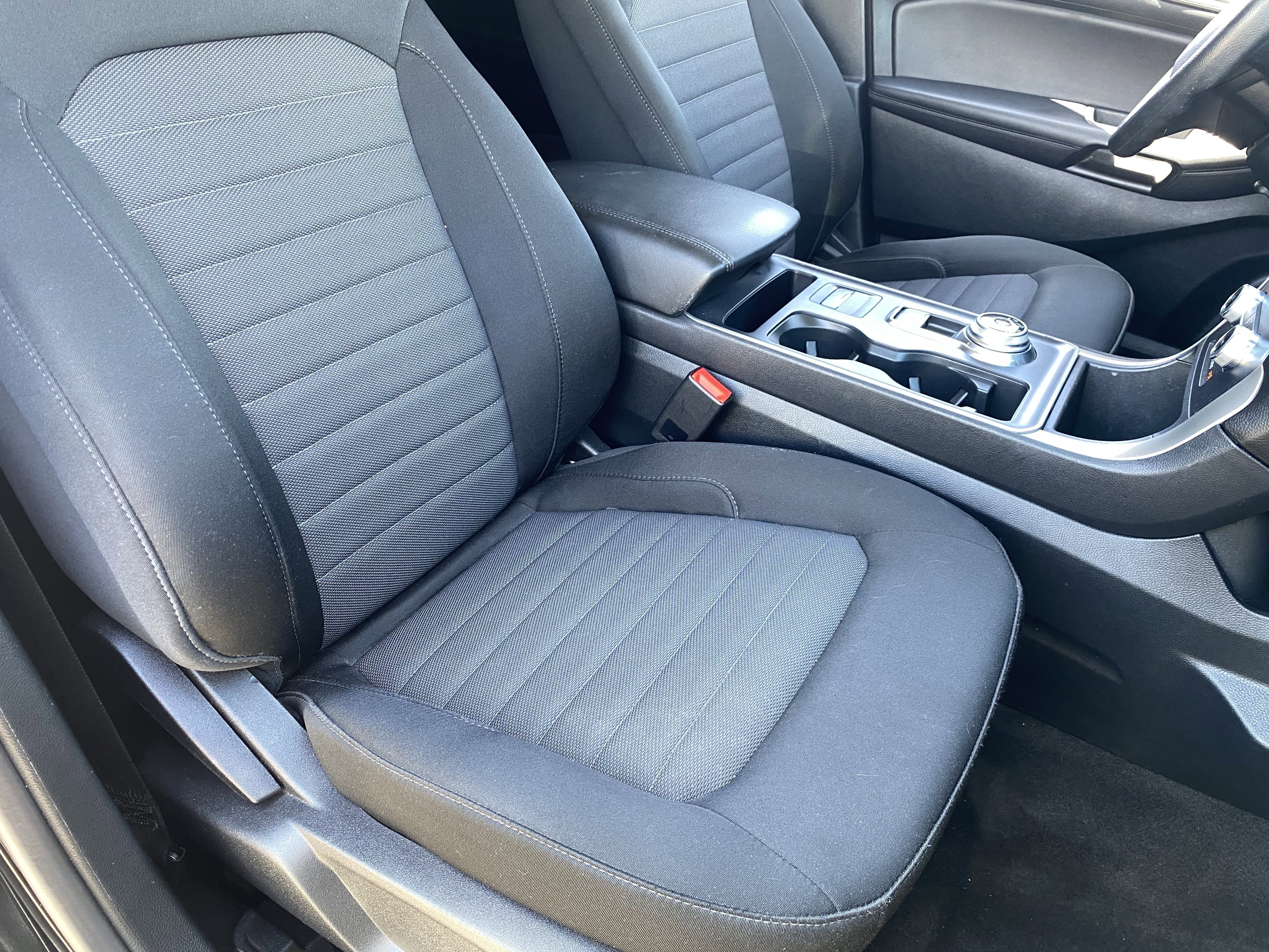 Used 2023 Agate Black Metallic Ford SE image 10