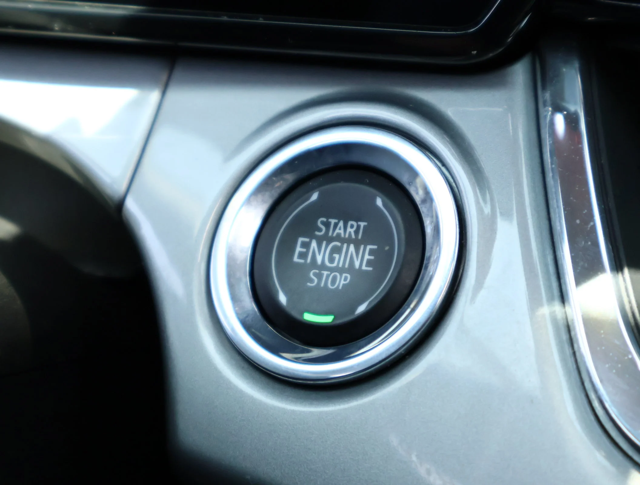 Used 2025 Sterling Gray Metallic Chevrolet LT image 13
