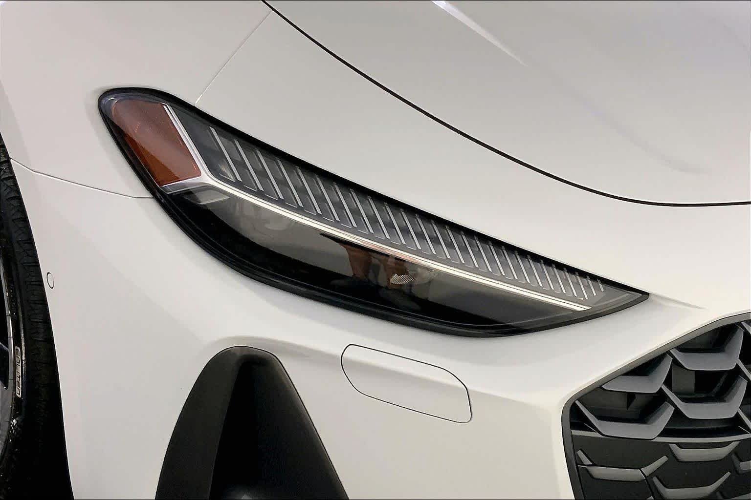 Used 2025 Glacier White Metallic Audi Premium Plus image 27
