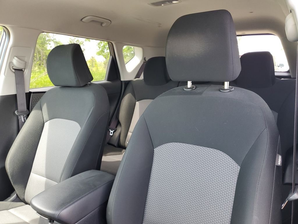 Used 2020 Grey Kia LX image 9