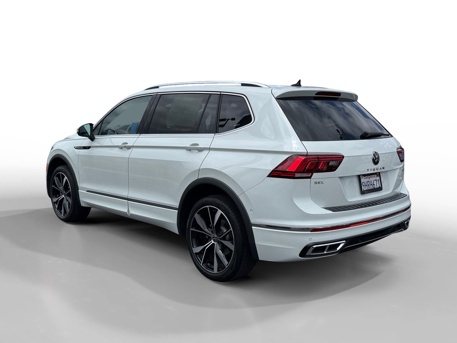 Certified Used 2023 Opal White Volkswagen 2.0T SEL R-Line image 3